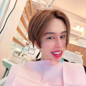 整形男子アレン審美歯科の失敗の経緯は？ジルコニアクラウン施術の病院はどこ？