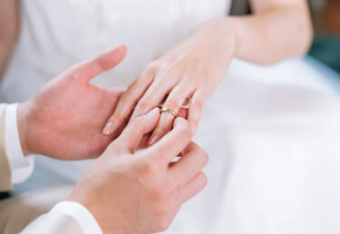 宮崎麗果の結婚指輪はMILAMORE！刻まれた点字の意味は？